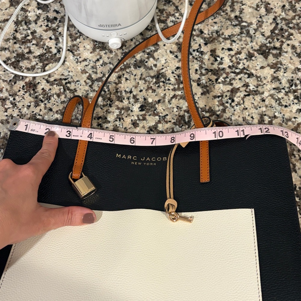 Marc Jacobs Black, Tan and Cream Bag - Picture 15 of 16